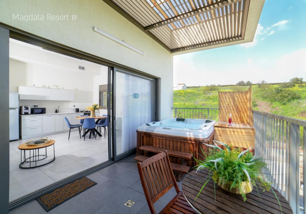 Yalarent Magdala Resort- Luxury Suites With Pool Or Jacuzzi With Sea View Migdal Εξωτερικό φωτογραφία